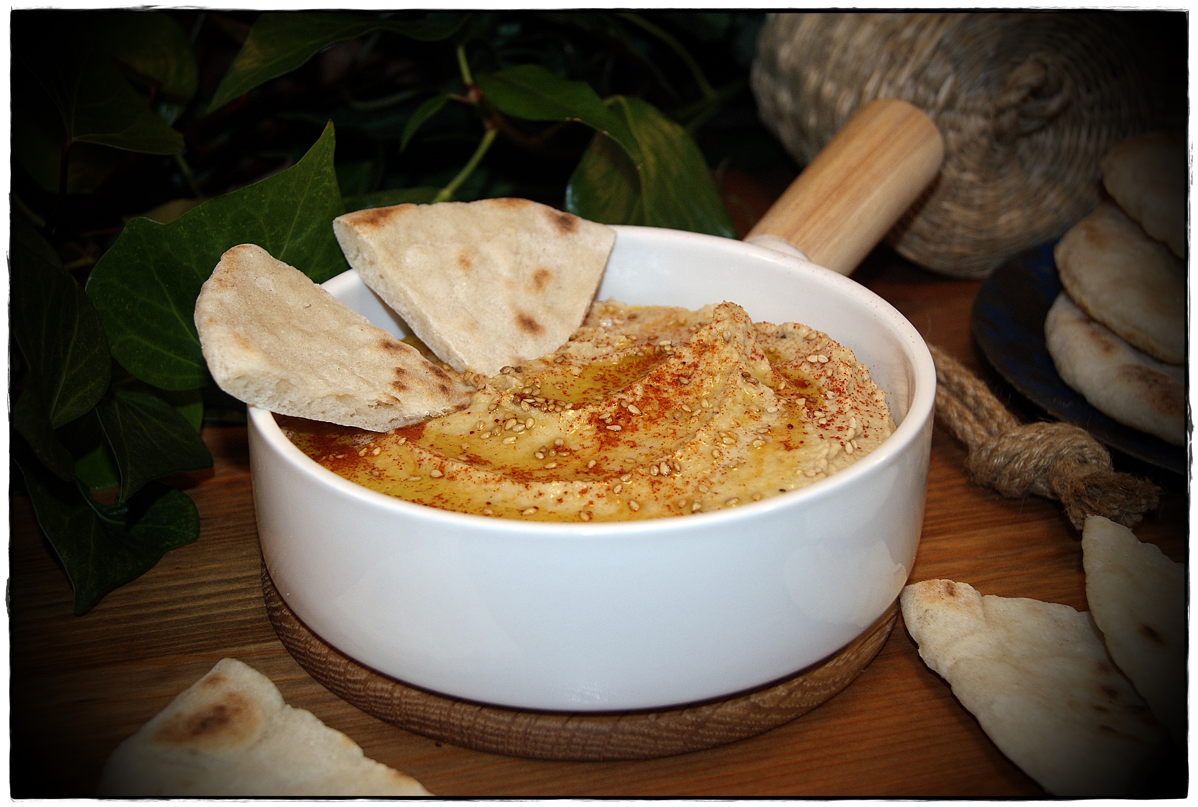 HUMMUS DE GARBANZOS | Cosmopolitan Cuisine, image size:3934x2651