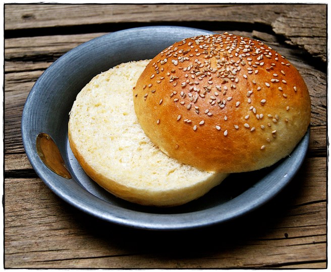 PAN DE HAMBURGUESA 3.JPG