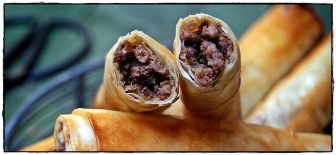 ROLLITOS ORIENTALES RELLENOS DE CARNE.JPG