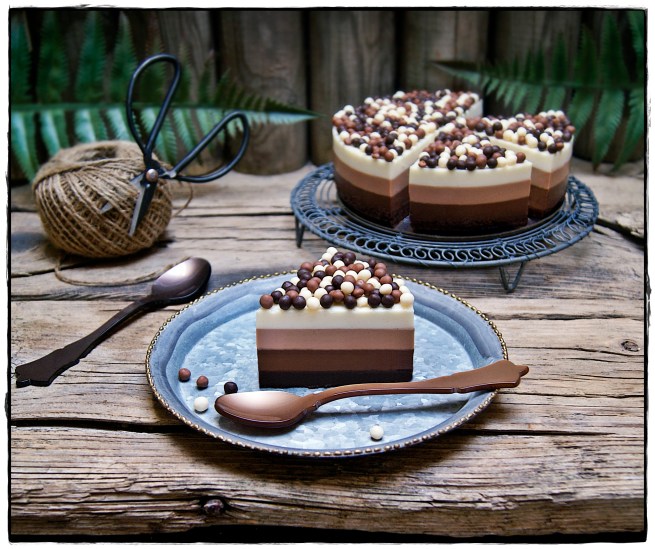 tarta tres chocolates.JPG