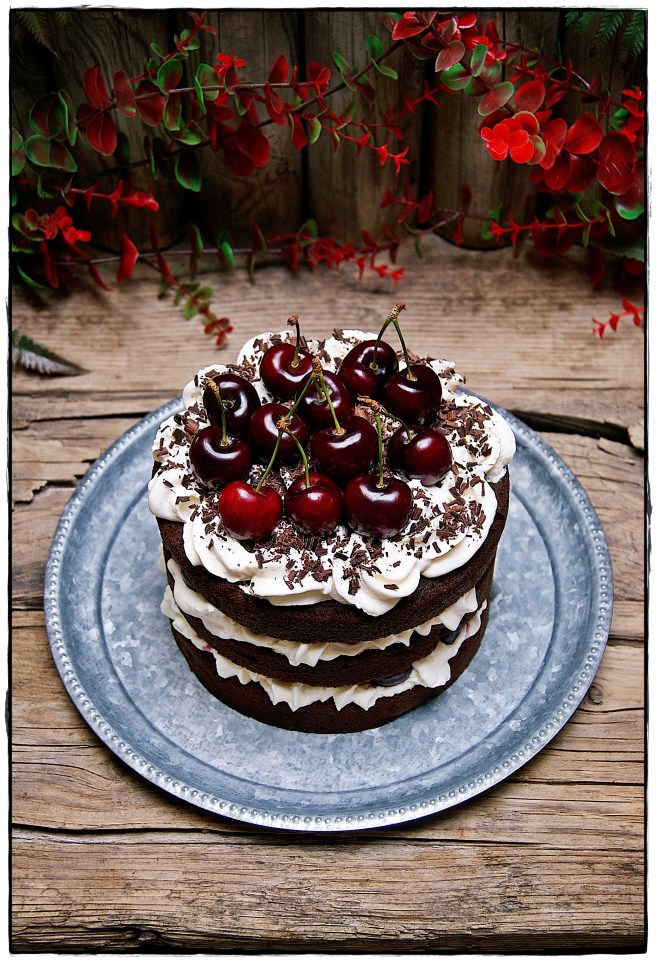 TARTA SELVA NEGRA 3.JPG