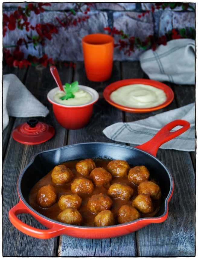 albóndigas con salsa barbacoa y puré de patata 0.JPG