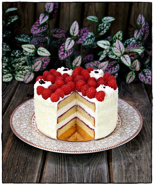 LAYER CAKE DE NATA Y FRUTOS ROJOS 1.JPG